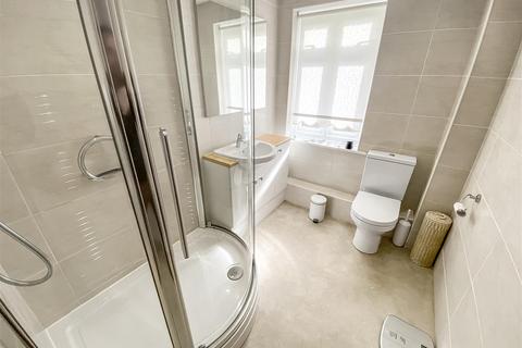 2 bedroom apartment for sale, Lyon Walk, Newton Aycliffe