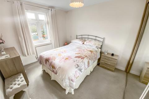2 bedroom apartment for sale, Lyon Walk, Newton Aycliffe