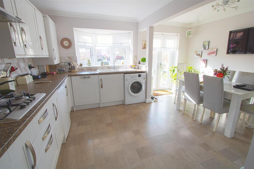 Kitchen diner