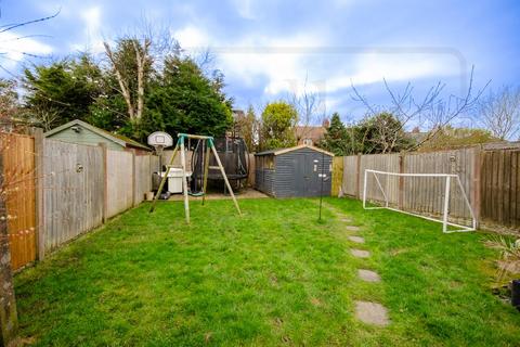 15 Clive Road, Penwortham, Preston, PR1 0AT
