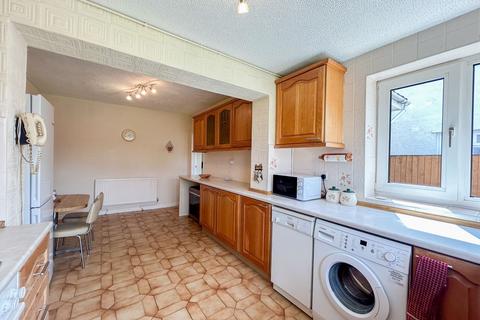 4 bedroom detached house for sale, Wellfield Road, Marshfield, CF3