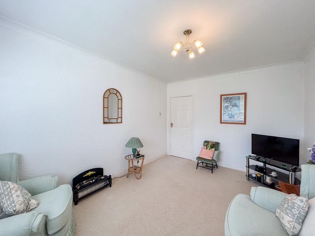 Sitting Room/Bedroom
