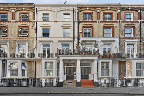 1 bedroom flat to rent, Cheniston Gardens, London W8