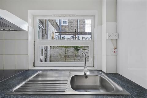 1 bedroom flat to rent, Cheniston Gardens, London W8
