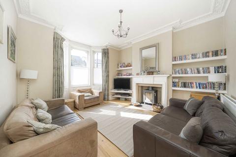 17 Albert Road, Teddington, TW11 0BD