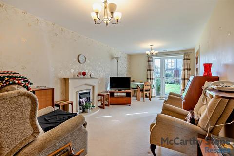 1 bedroom apartment for sale, Lady Susan Court, New Road, Basingstoke Hampshire
