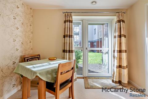 1 bedroom apartment for sale, Lady Susan Court, New Road, Basingstoke Hampshire