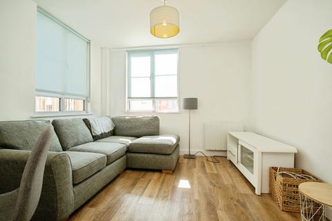 1 bedroom flat to rent, West Bute Street, Cardiff, CF10