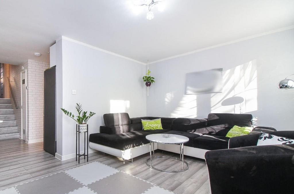 Living / Dining Room