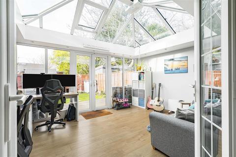 3 bedroom terraced house for sale, Frampton Close, Sutton