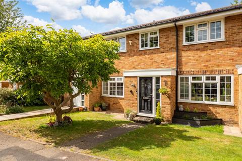 13 Frampton Close, Sutton, SM2 6SU