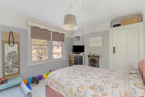 19 Salisbury Road, London, W13 9TU