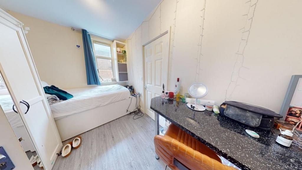 Lrg Flat-2-55-Alfreton-Road-04182024 184138