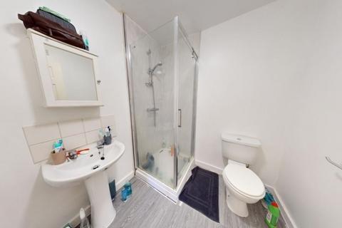 3 bedroom flat to rent, Flat 2, 55 Alfreton Road, Nottingham, Nottinghamshire, NG7