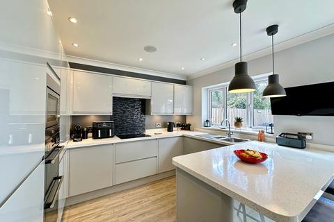 109 Bramble Tye, Laindon, Basildon, SS15 5GR