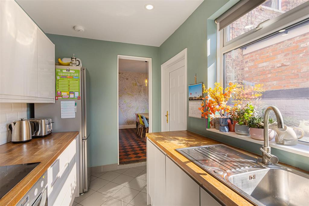 90 Albemarle Road 40.jpg