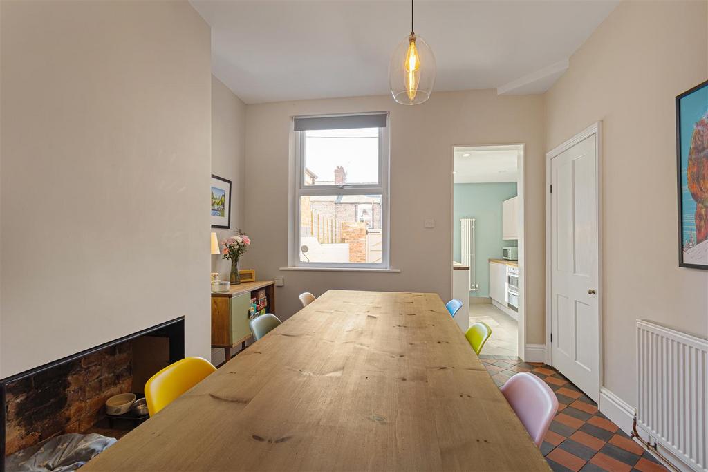 90 Albemarle Road 25.jpg