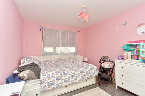 3 bedroom terraced house for sale, Lavender Court, Sittingbourne, Kent