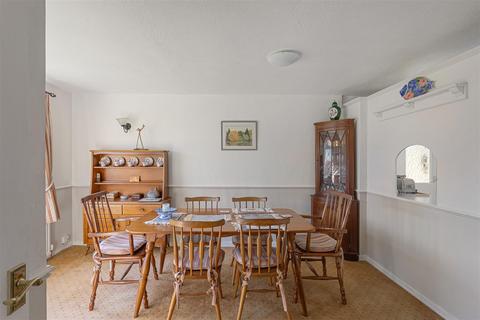 130 Acaster Lane, Bishopthorpe, York, YO23 2TD