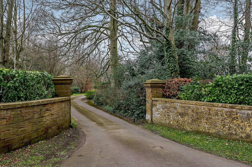Entrance.jpg