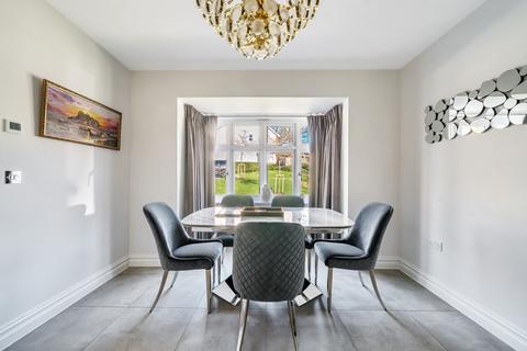 4 bedroom semi-detached house for sale, Consort Drive, Leatherhead, KT22
