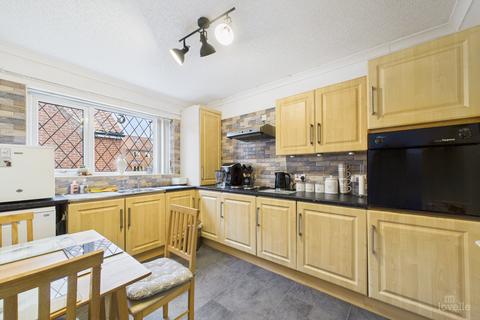 4 Castle Court, Barton-upon-humber, DN18 5EJ