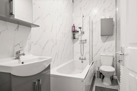 1 bedroom apartment for sale, High Street, Berkshire RG12