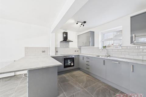 3 bedroom semi-detached house for sale, Harwd Road, Brymbo, Wrexham