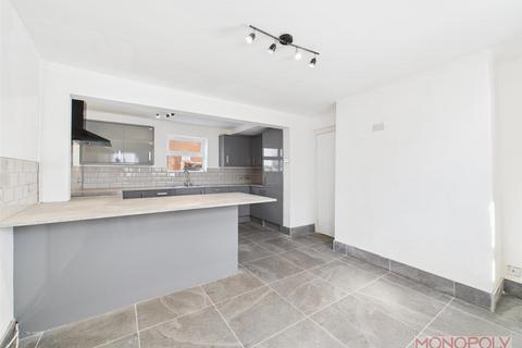 3 bedroom semi-detached house for sale, Harwd Road, Brymbo, Wrexham