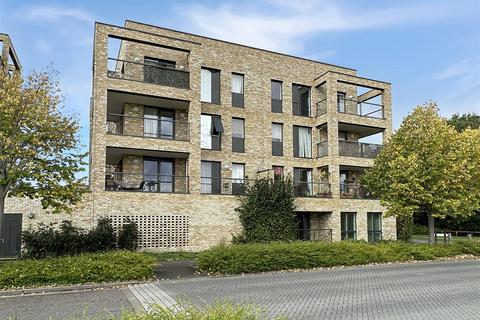 2 bedroom apartment for sale, Woodpecker Way, Trumpington CB2