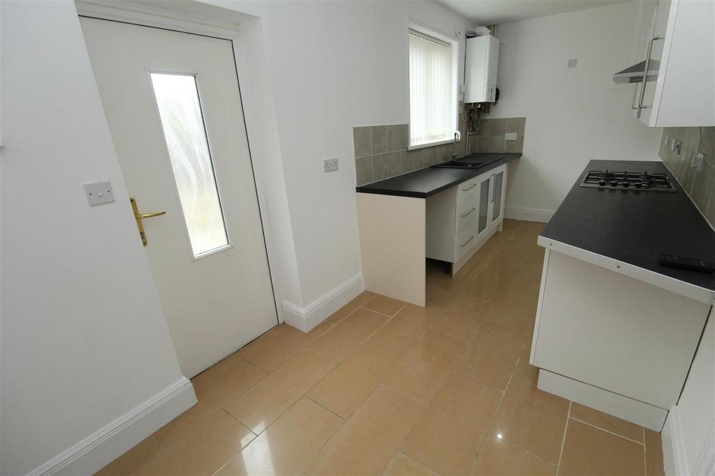 Kitchen1.JPG