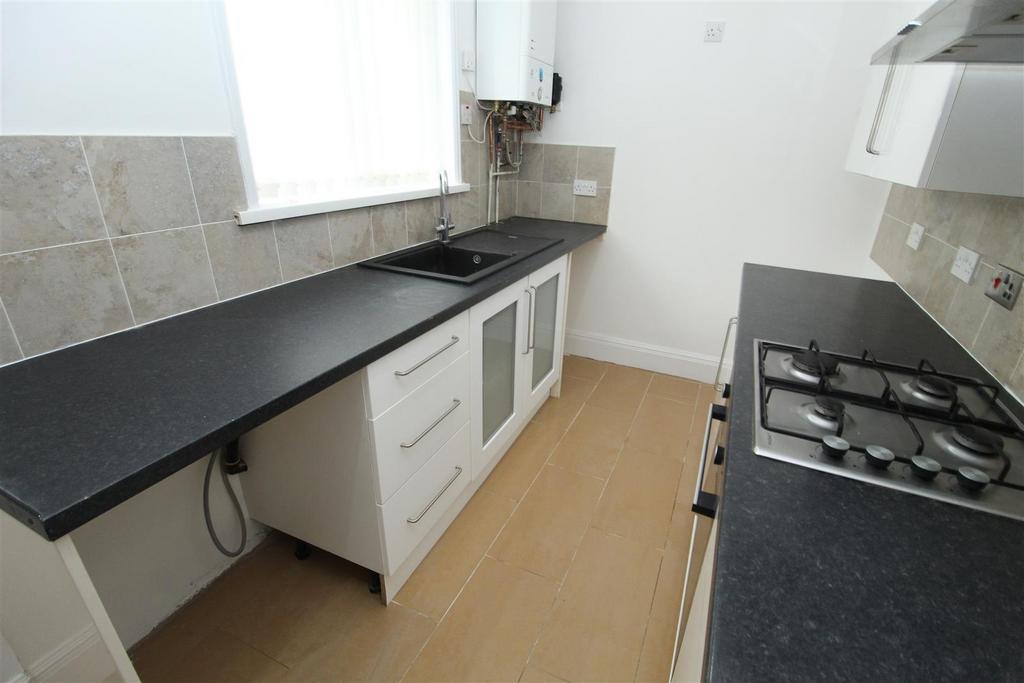 Kitchen3.JPG