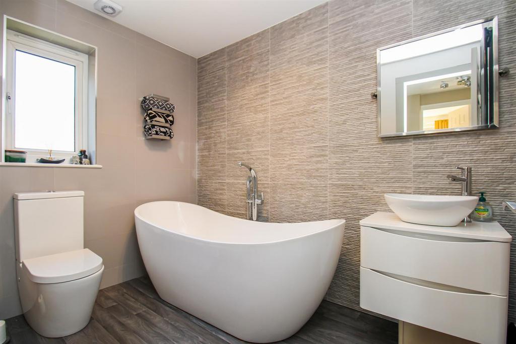 Bathroom/w.c.