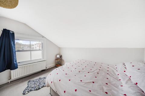 2 bedroom flat for sale, Tankerville Road, Streatham, London, SW16