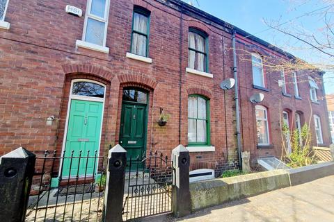 2 bedroom terraced house to rent, Ogden Street, Prestwich, M25