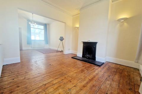 2 bedroom terraced house to rent, Ogden Street, Prestwich, M25