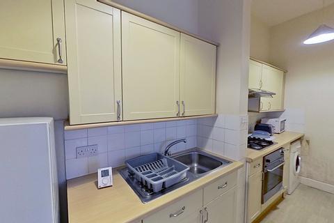 1 bedroom flat to rent, Broughton Road, Edinburgh, EH7