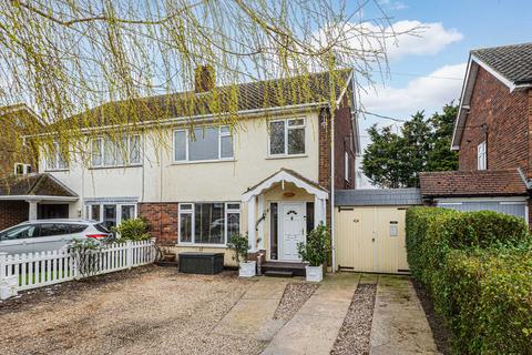 undefined, Southend Road, Southend-on-sea, SS3