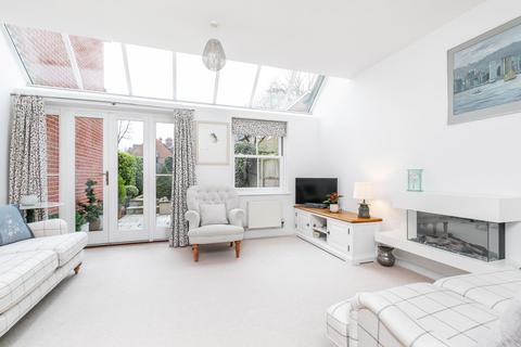 undefined, Winton Close, Winchester, SO22