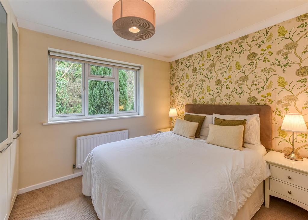 9 Corve View-Bedroom 2.jpg