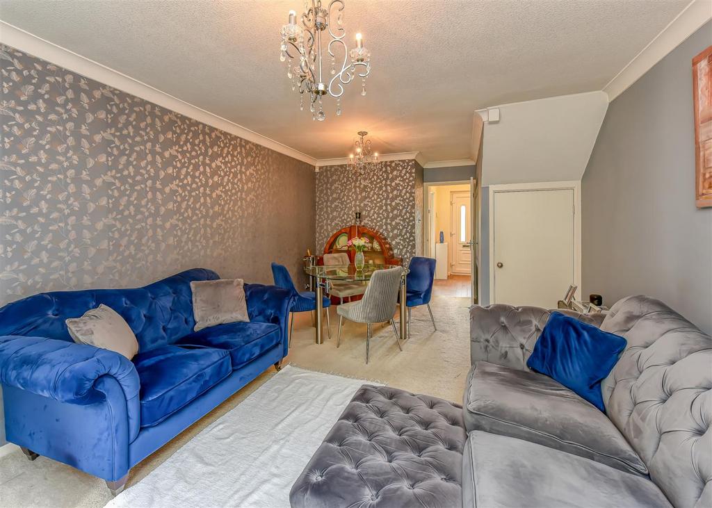 9 Corve View-Living Room.jpg
