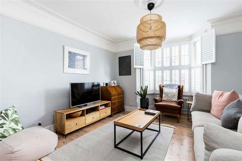 4 bedroom terraced house for sale, Ermine Road, London SE13