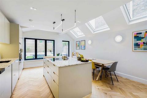 38 Ermine Road, London, SE13 7JS