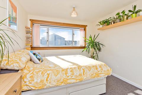 3 bedroom terraced house for sale, James Robb Avenue, St Andrews, KY16