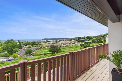 Panoramic Sea Views From Elizabeth Castle to St Aubin's Fort