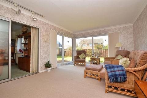 4 bedroom detached house for sale, WOOTTON VILLAGE OUTSKIRTS