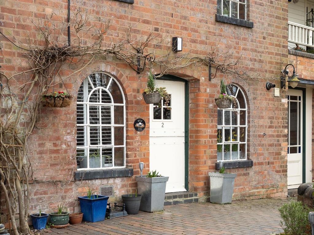Kitchen entrance