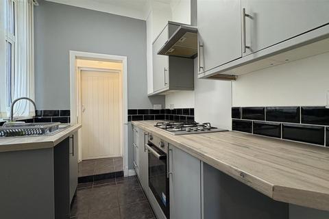 3 bedroom end of terrace house to rent, Old Church Road, Coventry