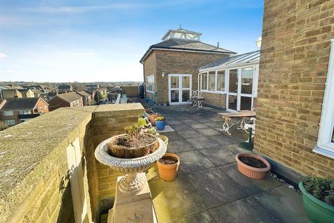 undefined, Pier Avenue, Herne Bay