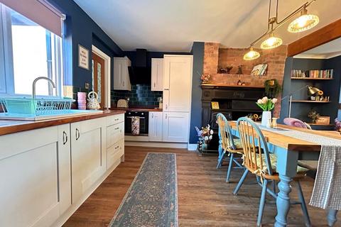 16 Avenue Street, High Shincliffe, Durham, DH1 2PT